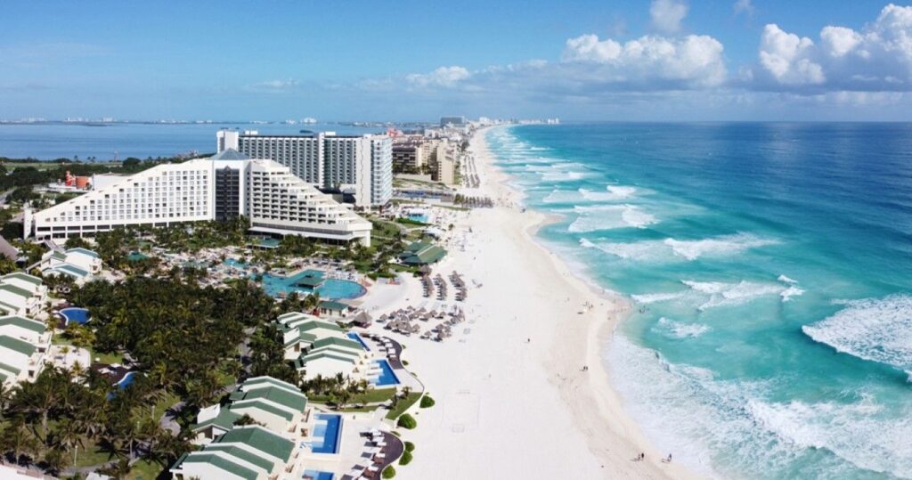 Cancun beach and Iberostar Selection Cancun Resort